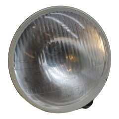 INNER AND OUTER (RIGHT HAND DRIVE) ROUND HEADLAMP (Domed glass) (UD70824P)