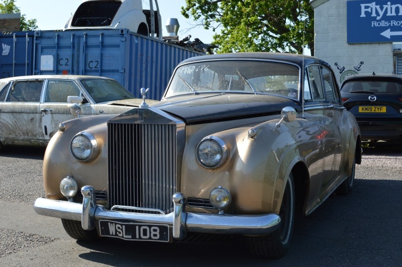 Rolls Royce Cloud II Hire London  Rolls Royce Wedding Car Hire London