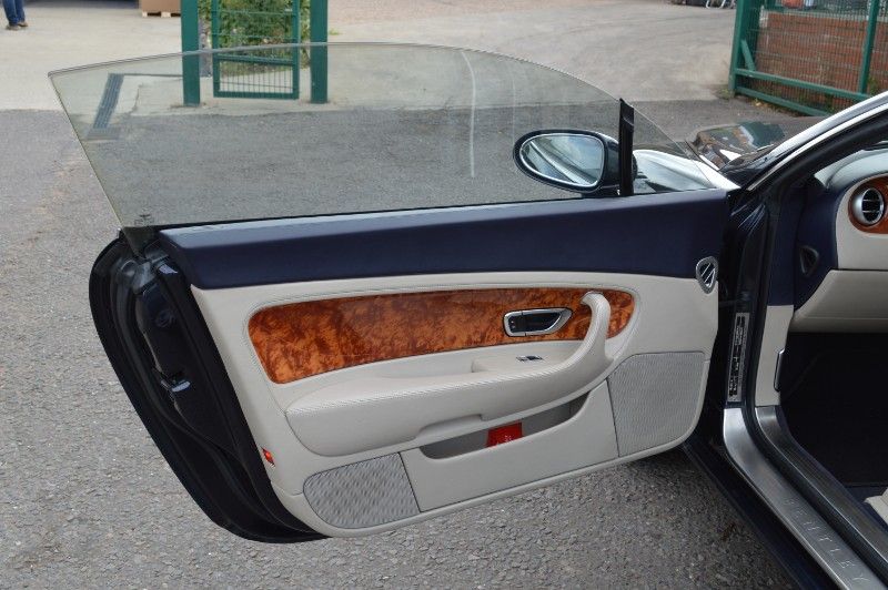 Bentley Continental GT  width=100%